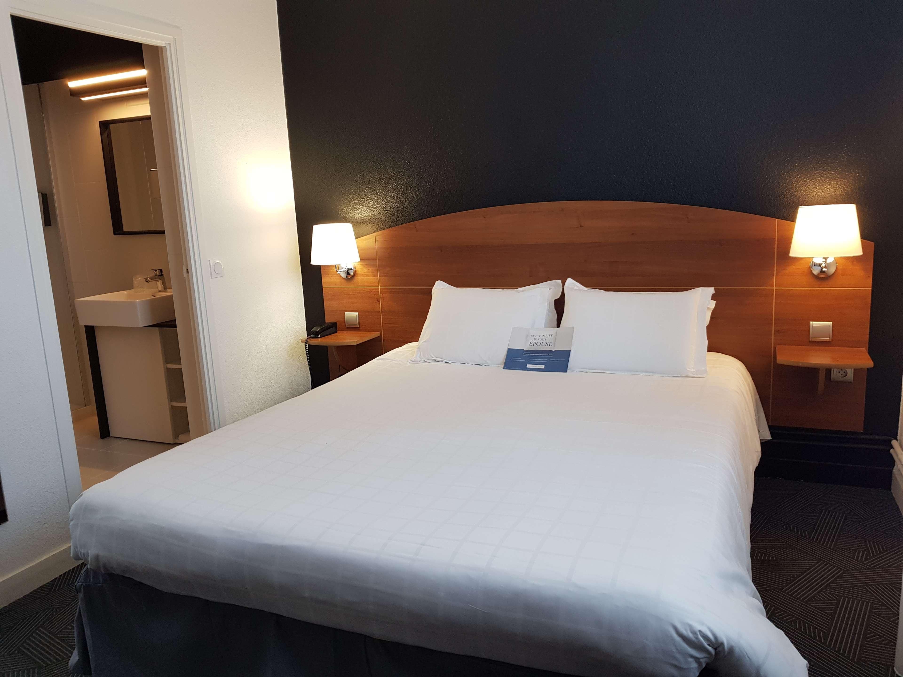 Kyriad Hotel Clermont Ferrand Centre Luaran gambar