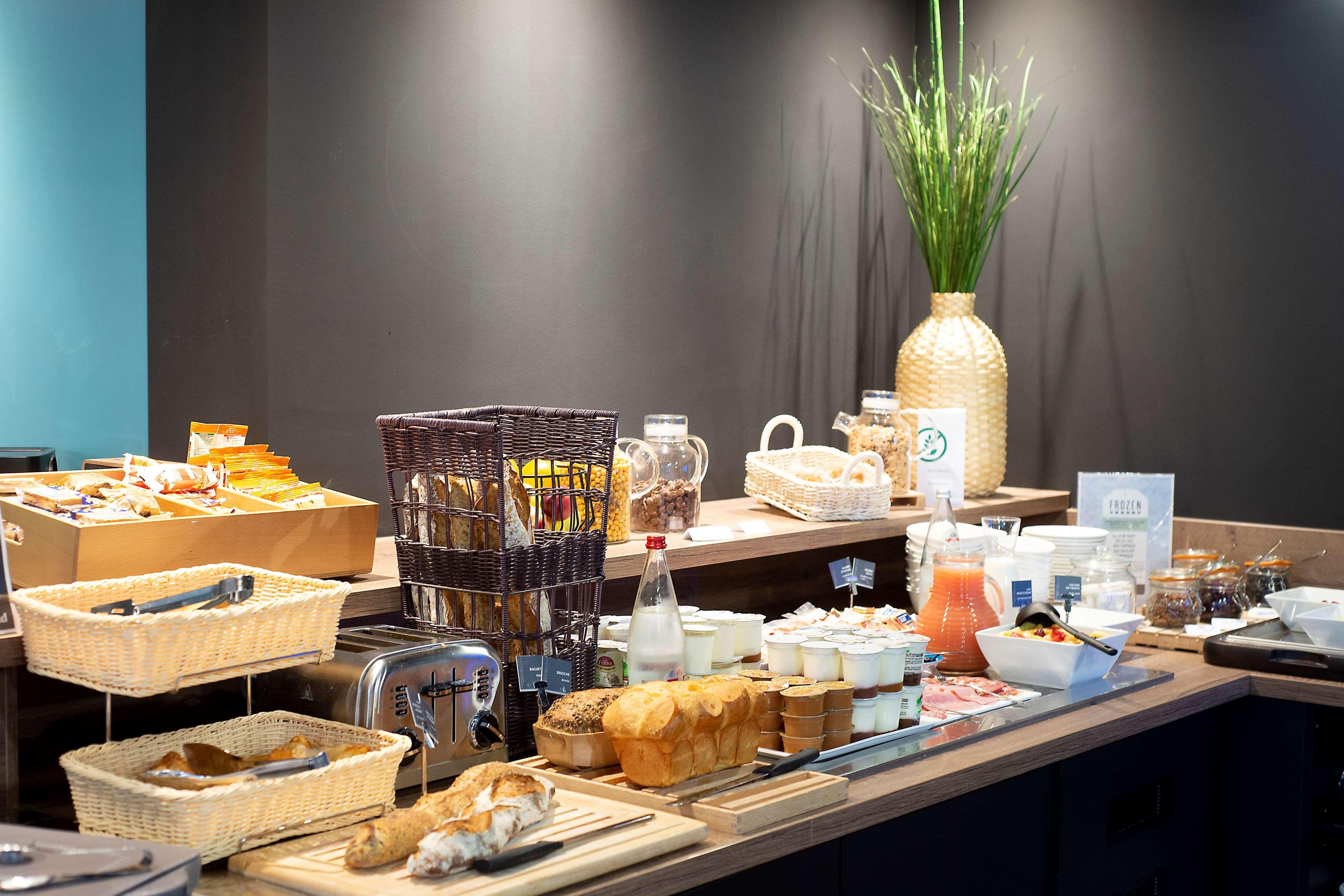 Kyriad Hotel Clermont Ferrand Centre Luaran gambar