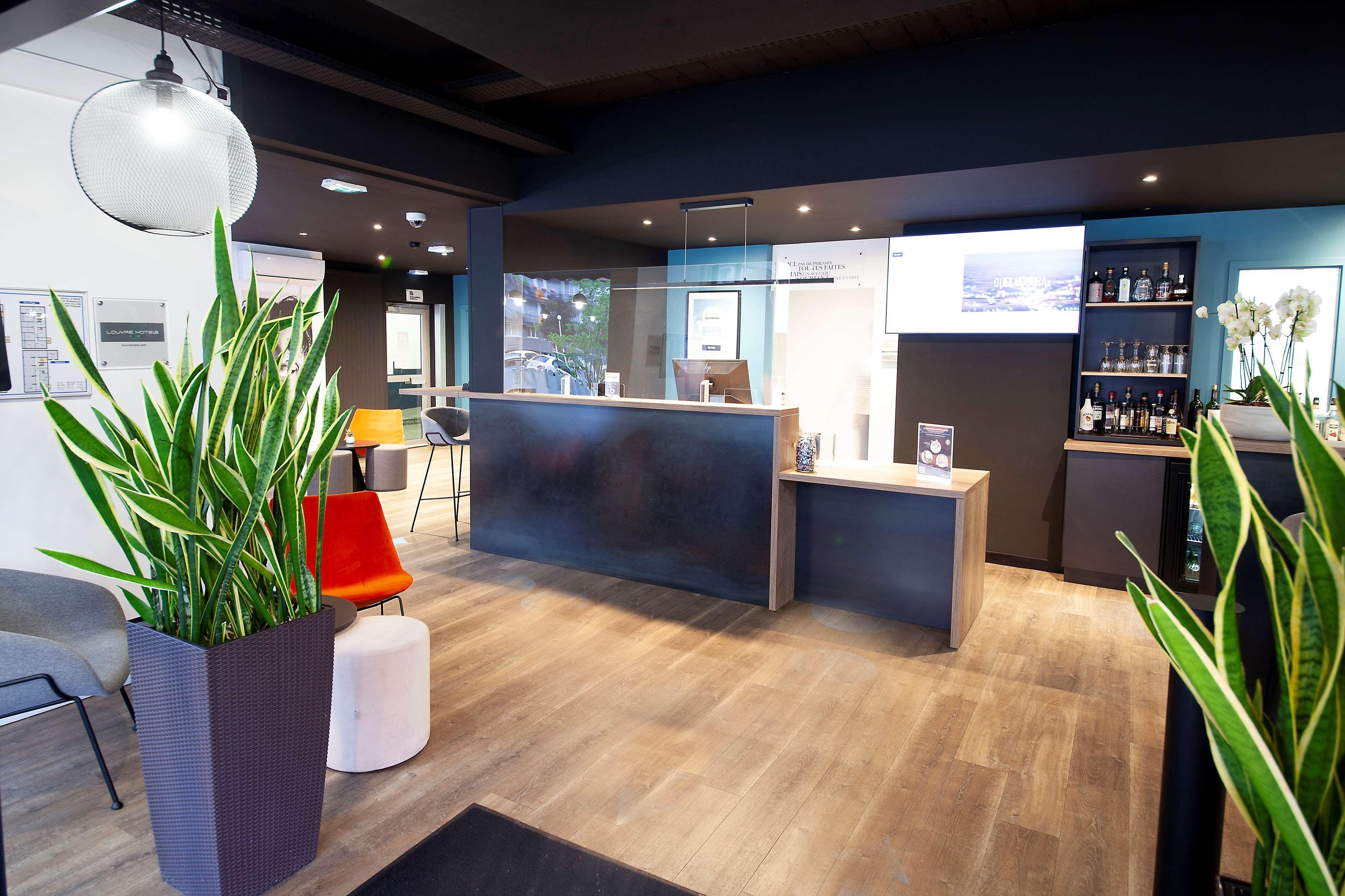 Kyriad Hotel Clermont Ferrand Centre Luaran gambar